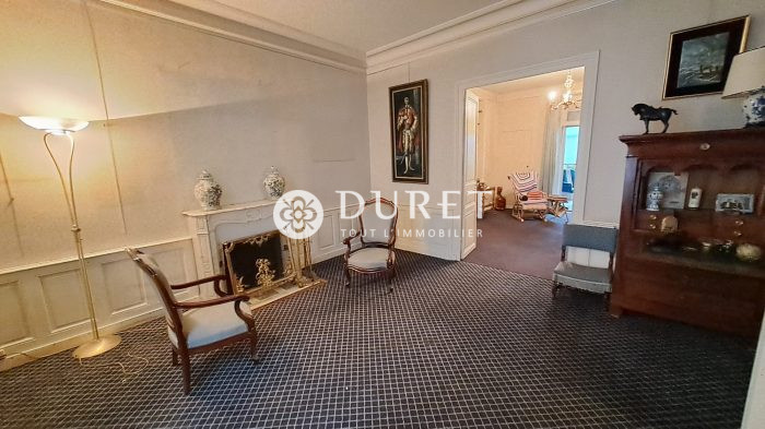 Maison bourgeoise à vendre, 7 pièces - La Roche-sur-Yon 85000