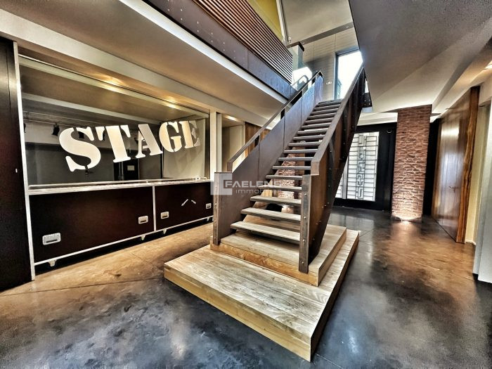 Photo Superbe Loft 4 chambres de 435 m2 avec 2 terrasses et garage image 8/22