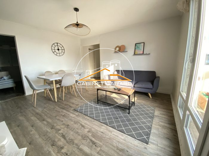 Appartement à vendre, 5 pièces - Angers 49000