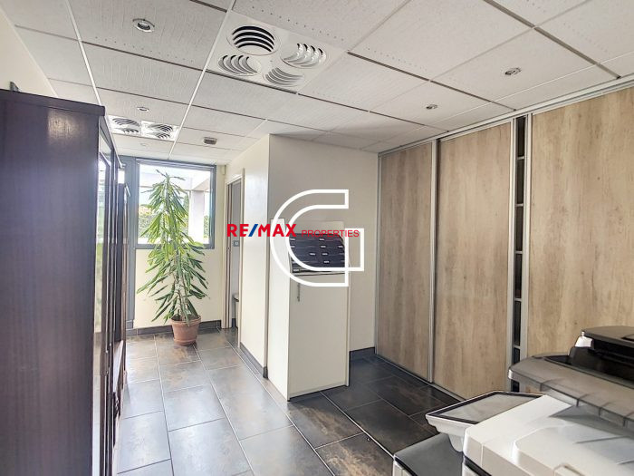 Bureau à louer, 160 m² - Nîmes 30000