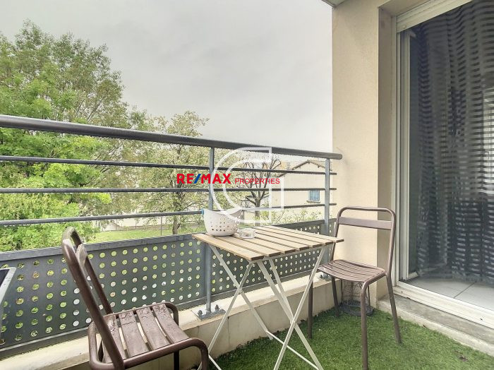 Apartment for sale, 3 rooms - Arles 13200