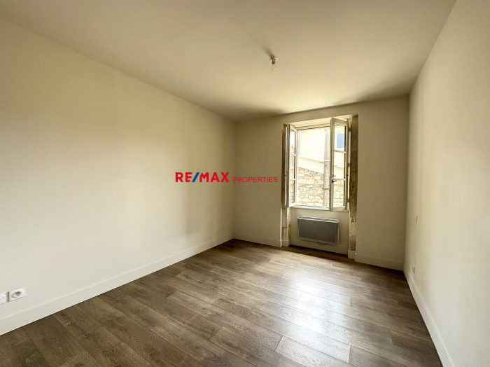 Appartement à vendre, 3 pièces - Nîmes 30900