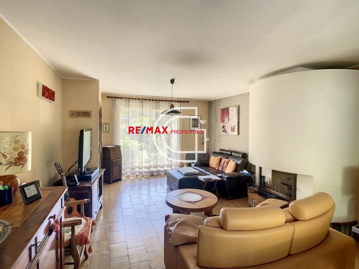 Semi-detached house 2 sides for sale, 4 rooms - Nîmes 30000