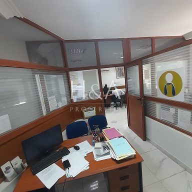 Bureau à louer, 120 m² 