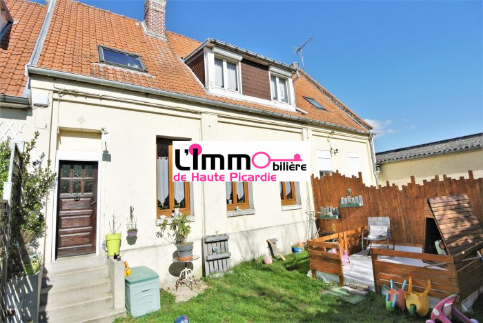 Maison mitoyenne 2 côtés à vendre, 5 pièces - Rosières-en-Santerre 80170