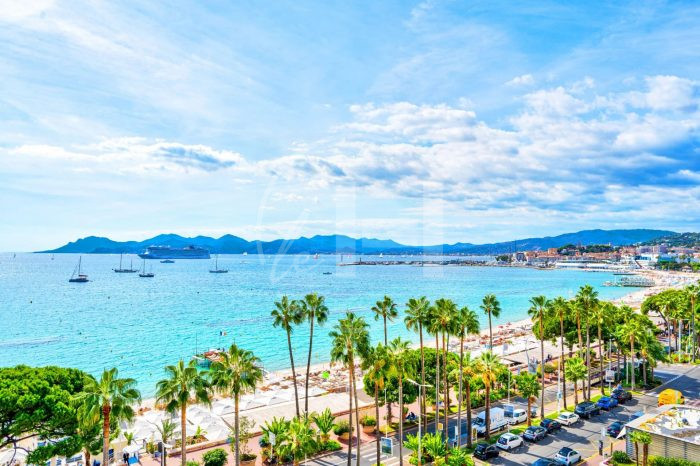 Photo Côte d'Azur, où le luxe rencontre l'élégance et la vue panoramique sur la mer image 12/19