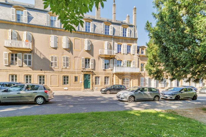 Spacieux Appartement au Cœur de Metz : Idéal pour Cadres et Familles