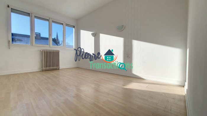 Immeuble à vendre, 124 m² - Lillebonne 76170