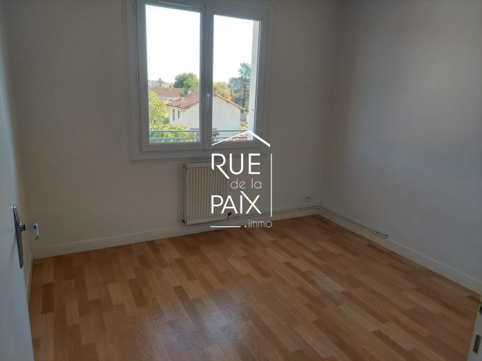 Appartement à louer, 3 pièces - Niort 79000