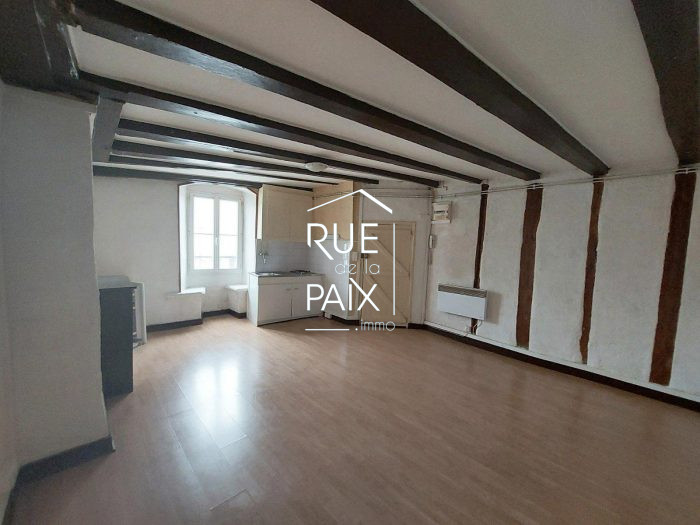 Appartement à louer, 1 pièce - Saint-Maixent-l'École 79400