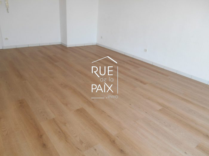 APPARTEMENT TYPE 2 DANS RESIDENCE SECURISEE