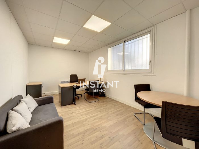 Bureau à louer, 15 m² - Bobigny 93000