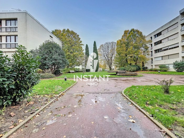 Appartement à vendre, 2 pièces - Villejuif 94800