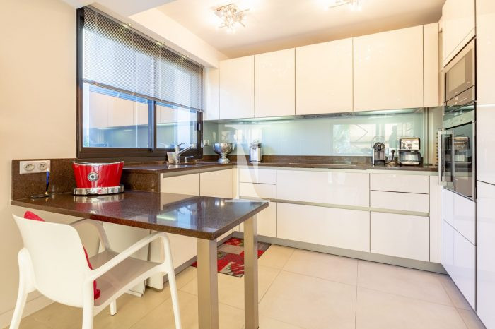 Appartement à vendre, 2 pièces - CANNES,CANNES 06400