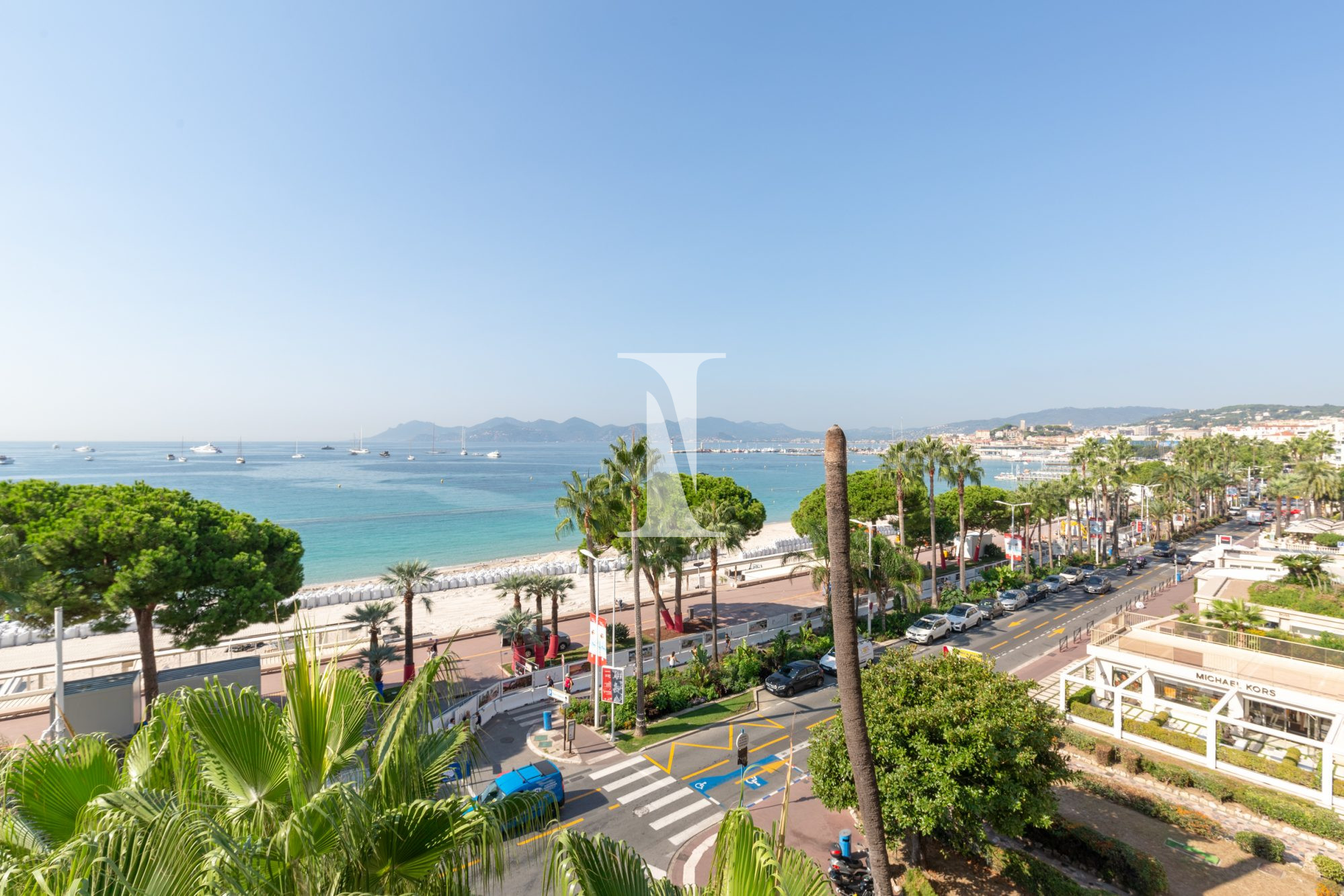 Vente Appartement 130m² 4 Pièces à Cannes (06400) - Isambert
