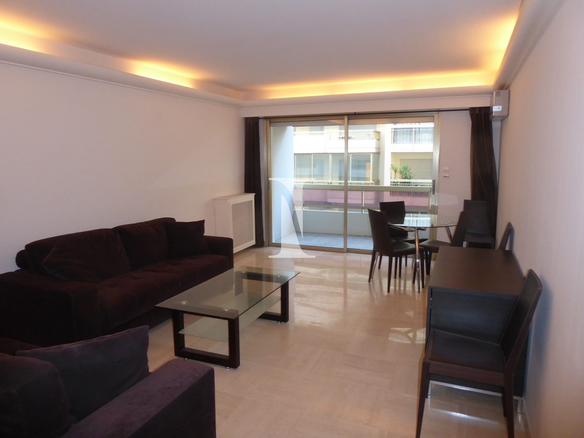 Vente Appartement 80m² 3 Pièces à Cannes (06400) - Isambert