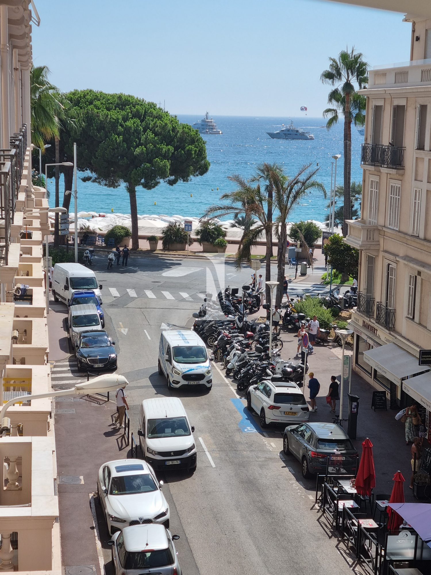 Vente Appartement 99m² 3 Pièces à Cannes (06400) - Isambert