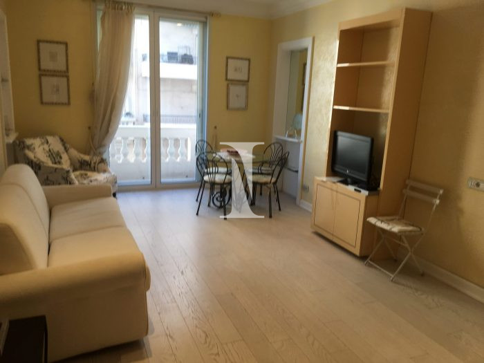 Studio à vendre, 1 pièce - Cannes 06400