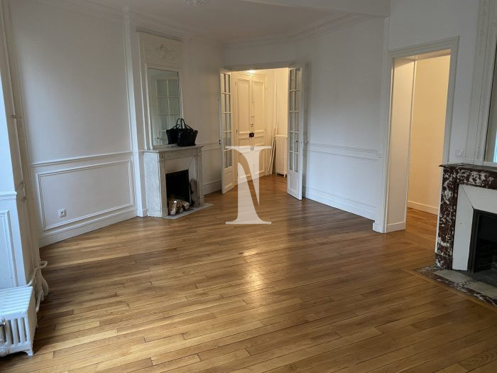 Appartement à louer, 4 pièces - Paris 75015