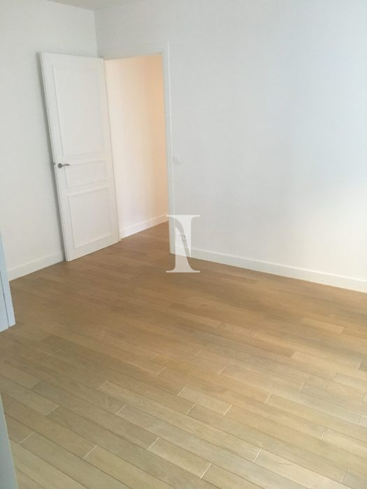 Appartement à louer, 2 pièces - Paris 75009