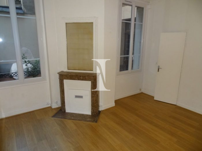 Appartement à louer, 1 pièce - Paris 75015