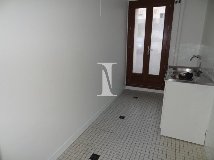 Appartement à louer, 2 pièces - Puteaux 92800