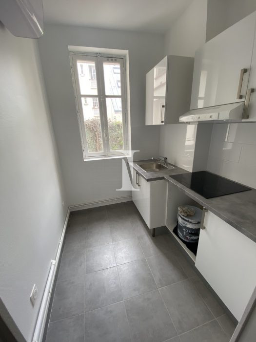 Appartement à louer, 3 pièces - Paris 75015