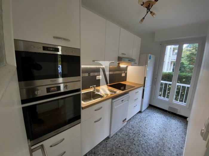 Appartement à louer, 2 pièces - Fontenay-sous-Bois 94120