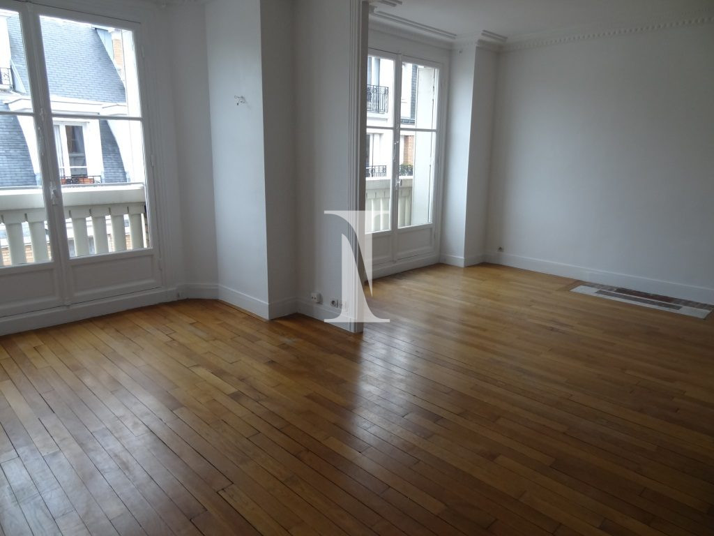 Location annuelle Appartement PARIS 75015 Paris FRANCE