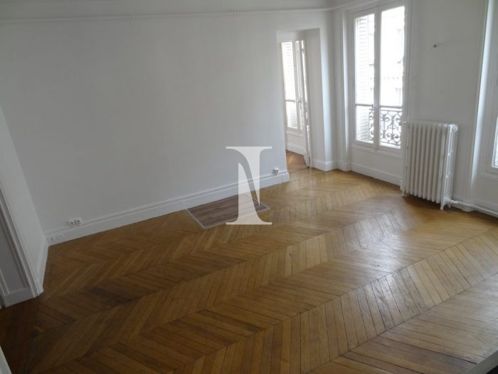 Appartement à louer, 3 pièces - Paris 75017