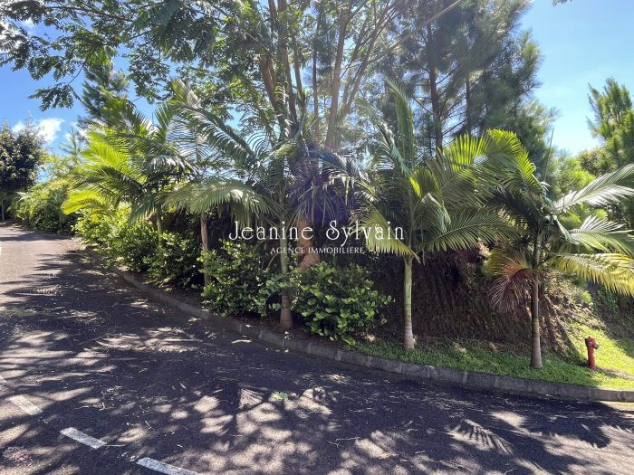 Terrain constructible à vendre, 1825 m² - Papeete 98714