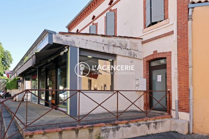 Local 80 m² LESCURE D'ALBIGEOIS