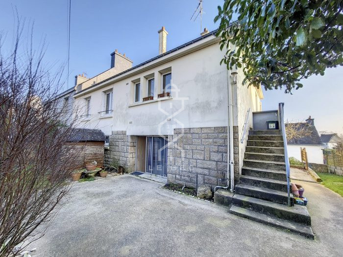 Maison mitoyenne 1 côté à vendre, 8 pièces - Inzinzac-Lochrist 56650