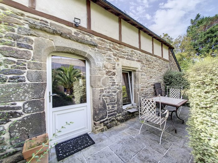 Maison de campagne à vendre, 15 pièces - Nostang 56690