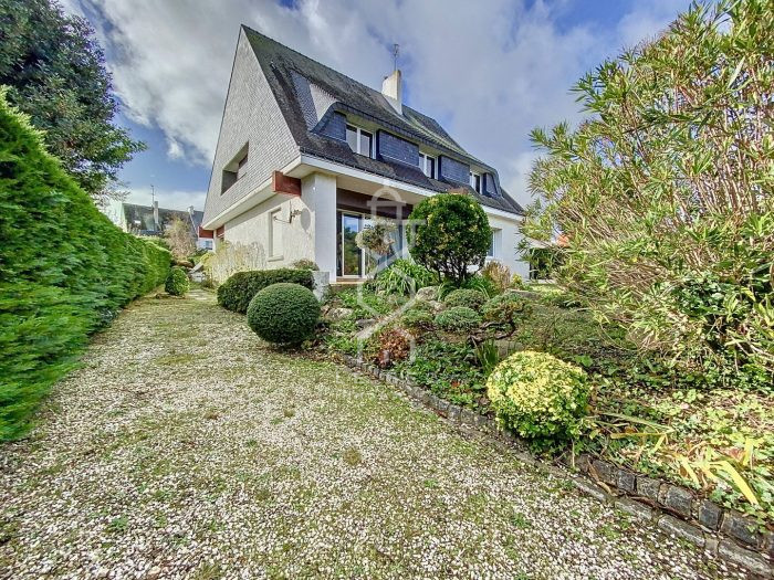 Maison à vendre, 8 pièces - Larmor-Plage 56260