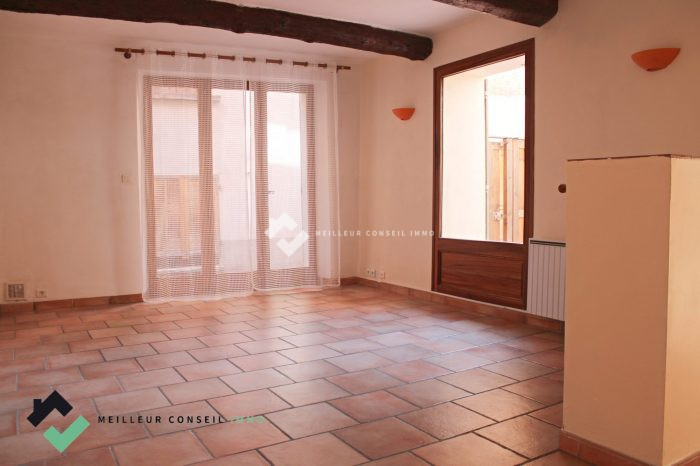 Maison mitoyenne 2 côtés à vendre, 6 pièces - Mézel 04270