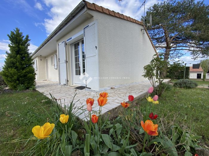 Maison traditionnelle à vendre, 4 pièces - Vouneuil-sous-Biard 86580