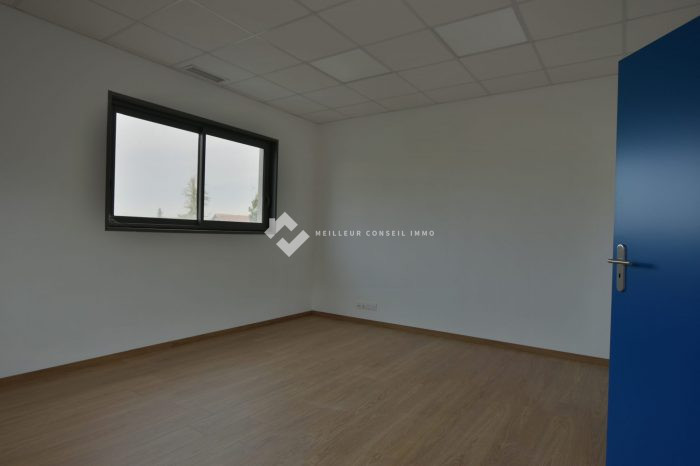 Bureau à vendre, 150 m² - Orthez 64300