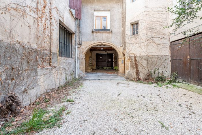 Immeuble à vendre, 1300 m² - Aix-en-Provence 13100
