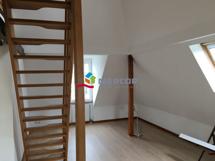 Appartement à louer, 4 pièces - Strasbourg 67100