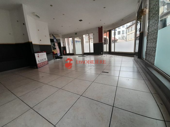 Local commercial à louer, 105 m² - Mulhouse 68100