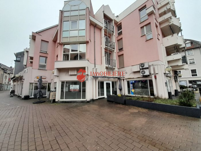 Local commercial à louer, 105 m² - Mulhouse 68100