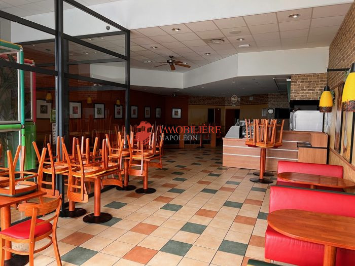 Restaurant, bar à vendre, 300 m² - Wittenheim 68270