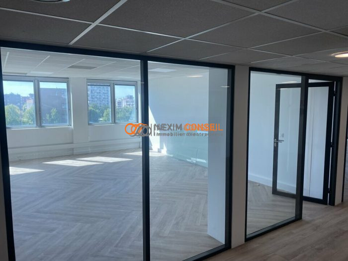 Bureau à louer, 691 m² - Asnières-sur-Seine 92600
