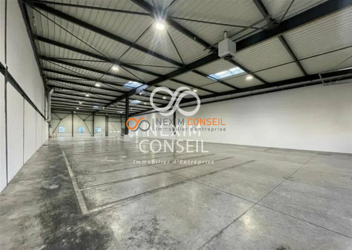 Immobilier pro à louer, 1628 m² - La Courneuve 93120