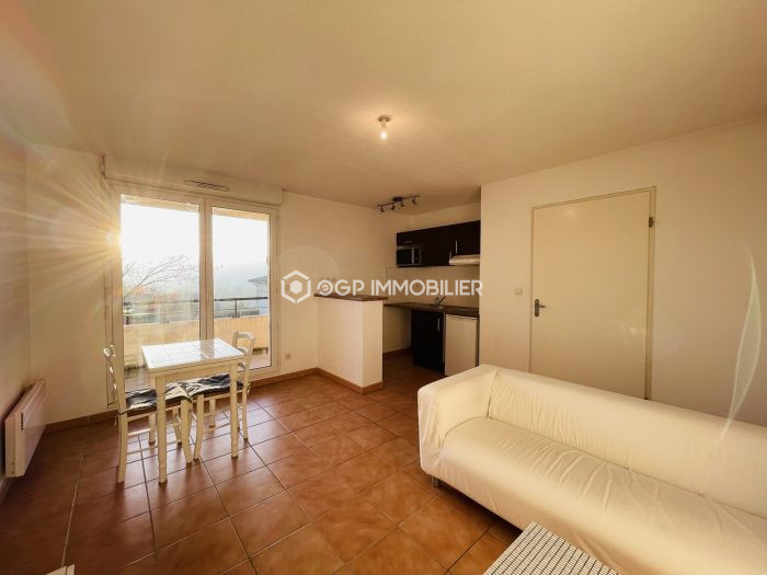 Appartement à louer, 2 pièces - Castelnau-d'Estrétefonds 31620