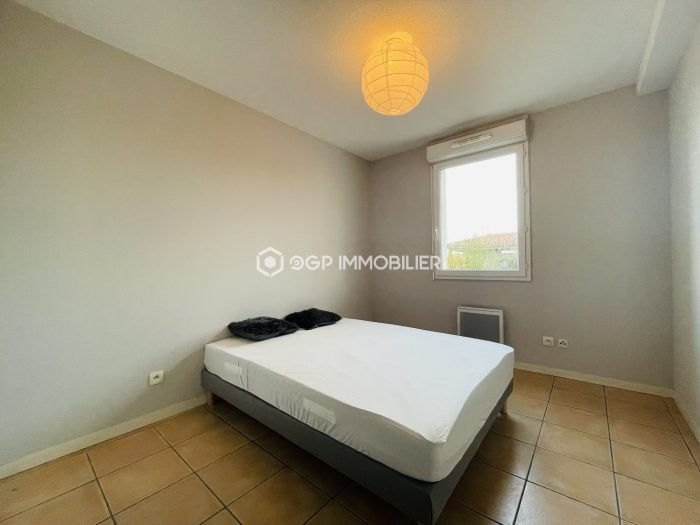 Appartement à louer, 2 pièces - La Salvetat-Saint-Gilles 31880
