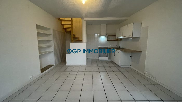 Appartement à louer, 5 pièces - Castelnau-d'Estrétefonds 31620