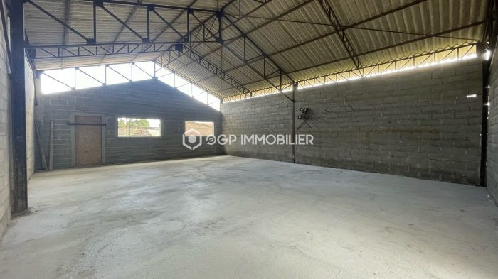 Entrepôt à louer, 100 m² - Castelnau-d'Estrétefonds 31620
