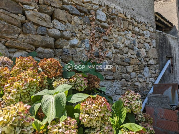 Photo Maison de Village T5 à Soueix-Rogalle, Ariège : Un Potentiel à Révéler ! image 9/14